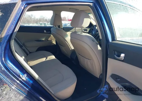 2016 Kia Optima Lx z USA, uszkodzony, nr VIN 5XXGT4L38GG121113